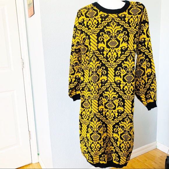 Vintage 1980’s Long Sleeved Sweater Dress Size M - Picture 2 of 4